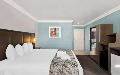 Photo 2 - Best Western University Inn Santa Clara