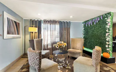 Photo 3 - Best Western University Inn Santa Clara