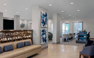 Photo 3 - Courtyard by Marriott Aventura Mall