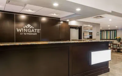 Photo 3 - Wingate by Wyndham Convention Ctr Closest Universal Orlando