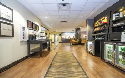 Photo 3 - Hampton Inn Spring Hill
