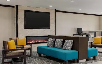 Photo 4 - La Quinta Inn & Suites by Wyndham Peru Starved Rock St Park
