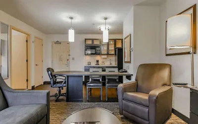 Photo 3 - Sonesta Simply Suites Boston Braintree