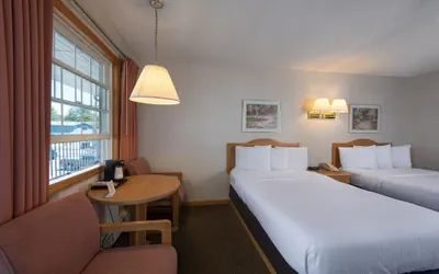 Photo 5 - Adirondack Retreat Inn & Suites