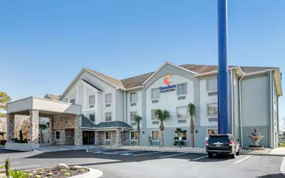 Photo 2 - Comfort Inn & Suites Macon North I-75