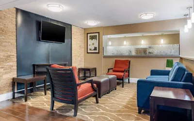 Photo 4 - Comfort Inn & Suites Macon North I-75