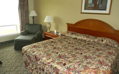 Photo 5 - Lakeview Inn Centralia