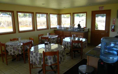 Photo 4 - Lakeview Inn Centralia