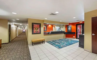 Photo 4 - Extended Stay America Suites Oklahoma City NW Expressway