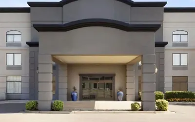 Townhome Inn And Suites