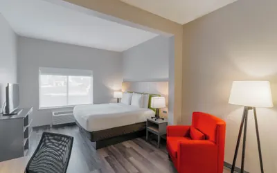 Photo 4 - Townhome Inn And Suites