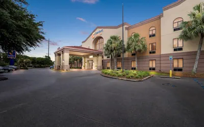 Photo 2 - Comfort Suites Daphne - Mobile East Bay