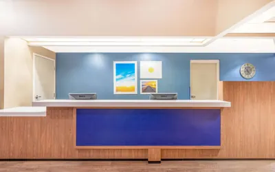 Photo 4 - Days Inn by Wyndham Eagan Minnesota Near Mall of America