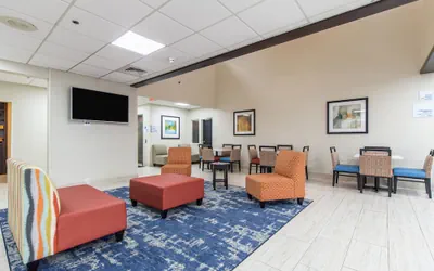 Photo 2 - Holiday Inn Express Dandridge by IHG