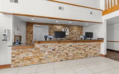 Photo 5 - Quality Inn Dodge City