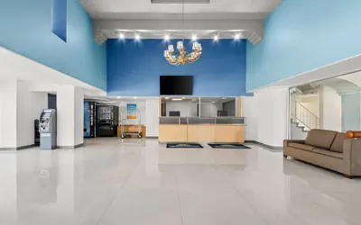 Photo 5 - Days Inn by Wyndham Buena Park