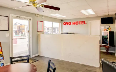 Photo 4 - OYO Hotel Texarkana North Heights AR Hwy I-30