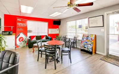 Photo 5 - OYO Hotel Texarkana North Heights AR Hwy I-30