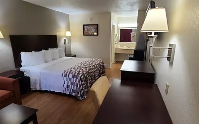 Photo 5 - Red Roof Inn Tifton