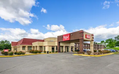 Photo 2 - Red Roof Inn Staunton
