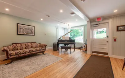 Photo 5 - Cranmore Mountain Lodge Bed & Breakfast