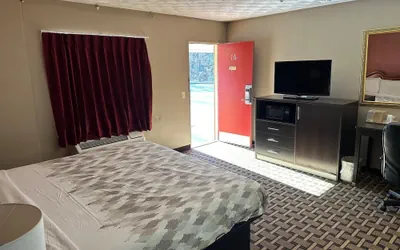 Photo 5 - Americas Best Value Inn Franklin