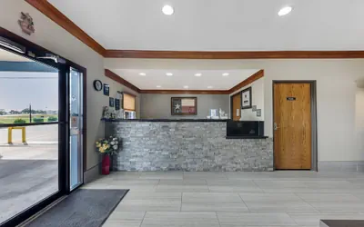 Photo 4 - Best Western Regency Inn & Suites