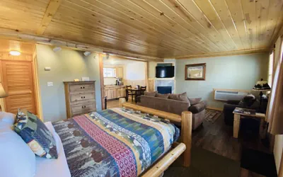 Photo 5 - Salida Inn & Monarch Suites