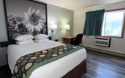 Photo 4 - Super 8 by Wyndham West Fargo Main Ave ND