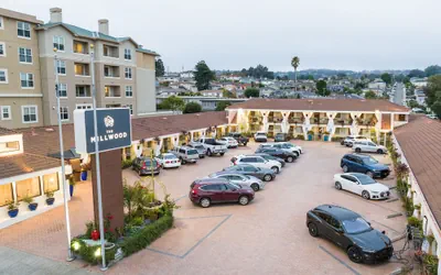 Photo 2 - The Millwood - A Boutique Hotel