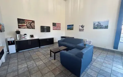 Photo 5 - Studio 6 Suites Cameron Park, CA – Folsom
