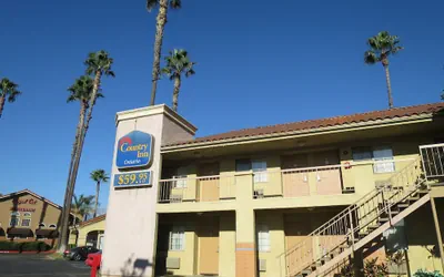 Photo 2 - Country Inn
