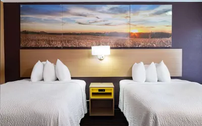 Photo 5 - Days Inn by Wyndham Anderson IN