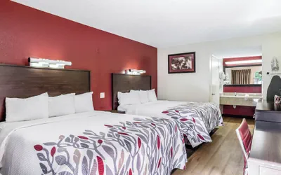 Photo 2 - Red Roof Inn Gallup
