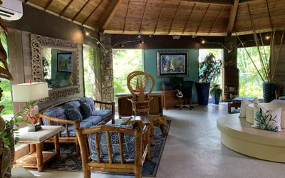 Photo 4 - Emerald Beach Resort