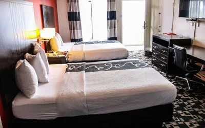Photo 4 - Ramada by Wyndham Oceanside