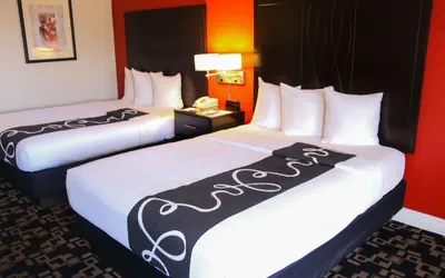 Photo 2 - Ramada by Wyndham Oceanside