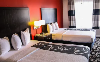 Photo 3 - Ramada by Wyndham Oceanside