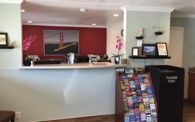 Photo 4 - Regency Inn SFO Airport