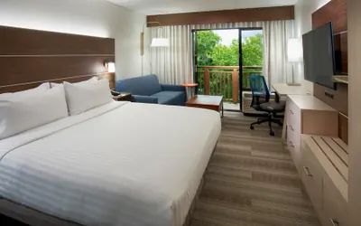 Photo 5 - Holiday Inn Express Hilton Head Island by IHG