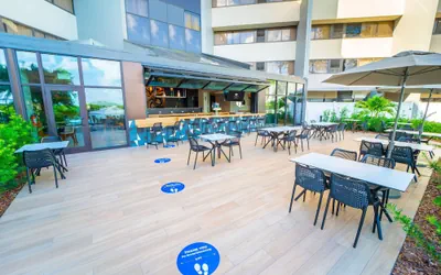 Photo 3 - DoubleTree by Hilton Tampa Rocky Point Waterfront