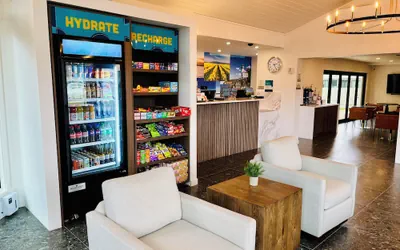 Photo 3 - Clarion Pointe Mount Vernon - Burlington