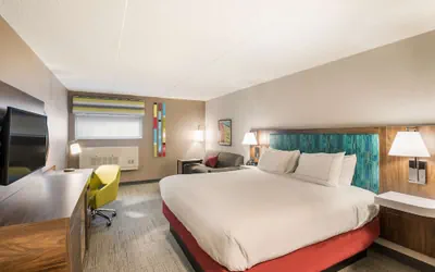 Photo 4 - Hampton Inn & Suites Houghton