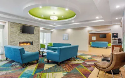 Photo 5 - Best Western Plus North Shore Hotel