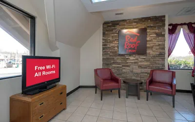 Photo 4 - Red Roof Inn Warrenton