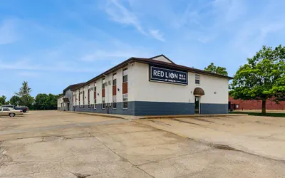 Photo 2 - Red Lion Inn & Suites Olathe Kansas City