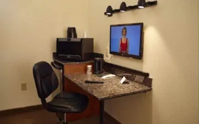 Photo 5 - LivINN Hotel Minneapolis South / Burnsville