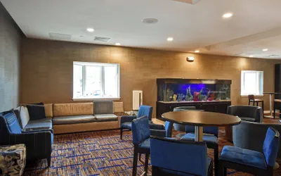 Photo 3 - Courtyard By Marriott Cape Cod Hyannis
