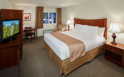 Photo 5 - Lake Natoma Inn