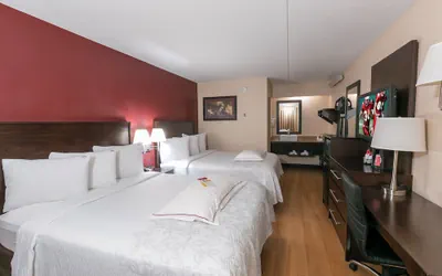 Photo 5 - Red Roof Inn PLUS+ Atlanta - Buckhead